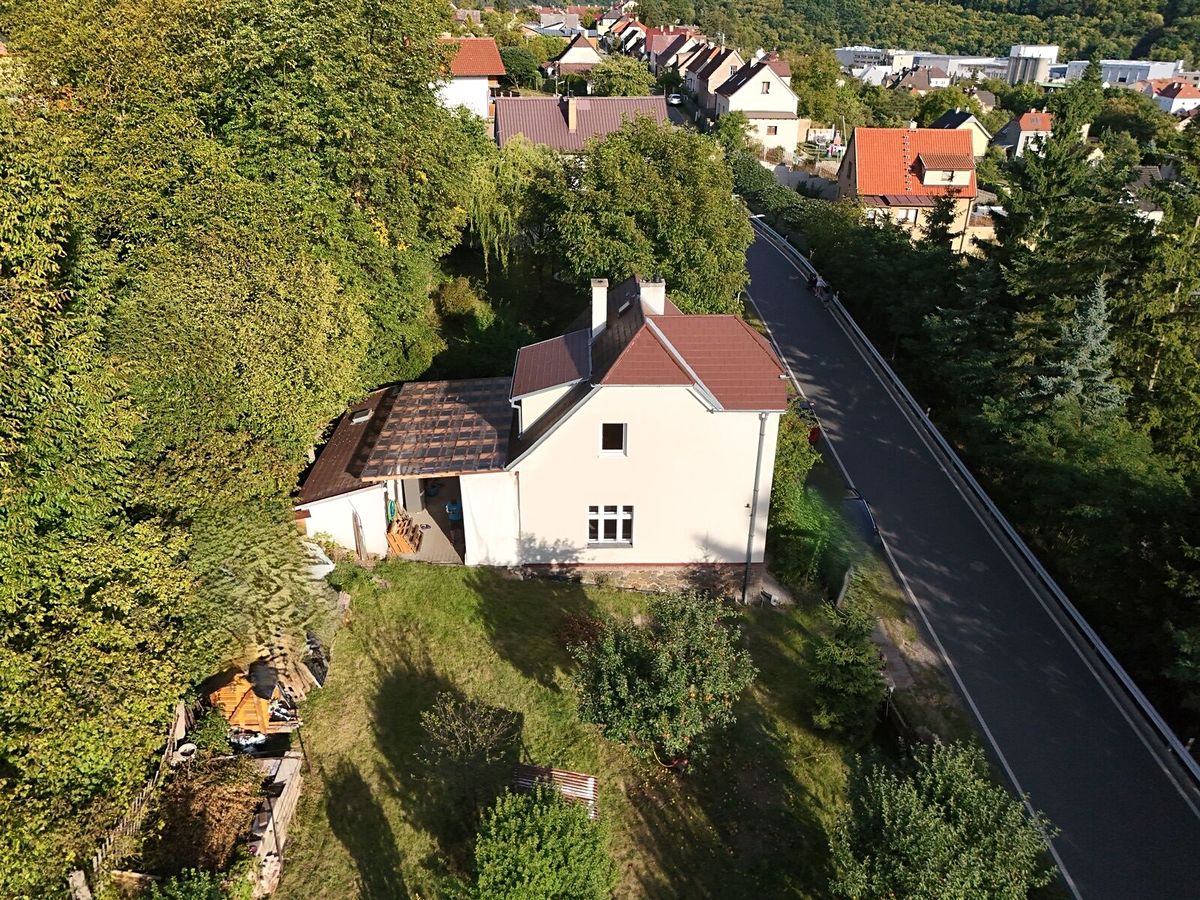 Prodej rodinného domu 120 m², pozemek 579 m² – fotografie 2