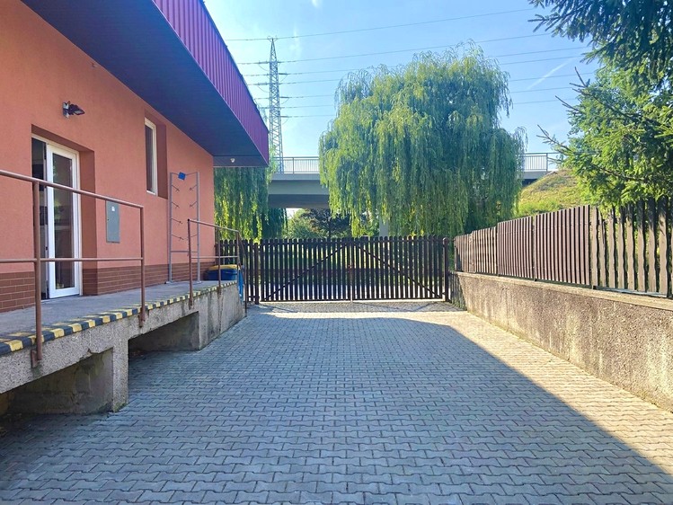 Prodej komerčního prostoru, 423 m² (5 z 29)