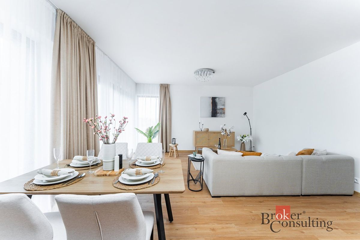 Prodej rodinného domu 170 m², pozemek 338 m² – fotografie 2