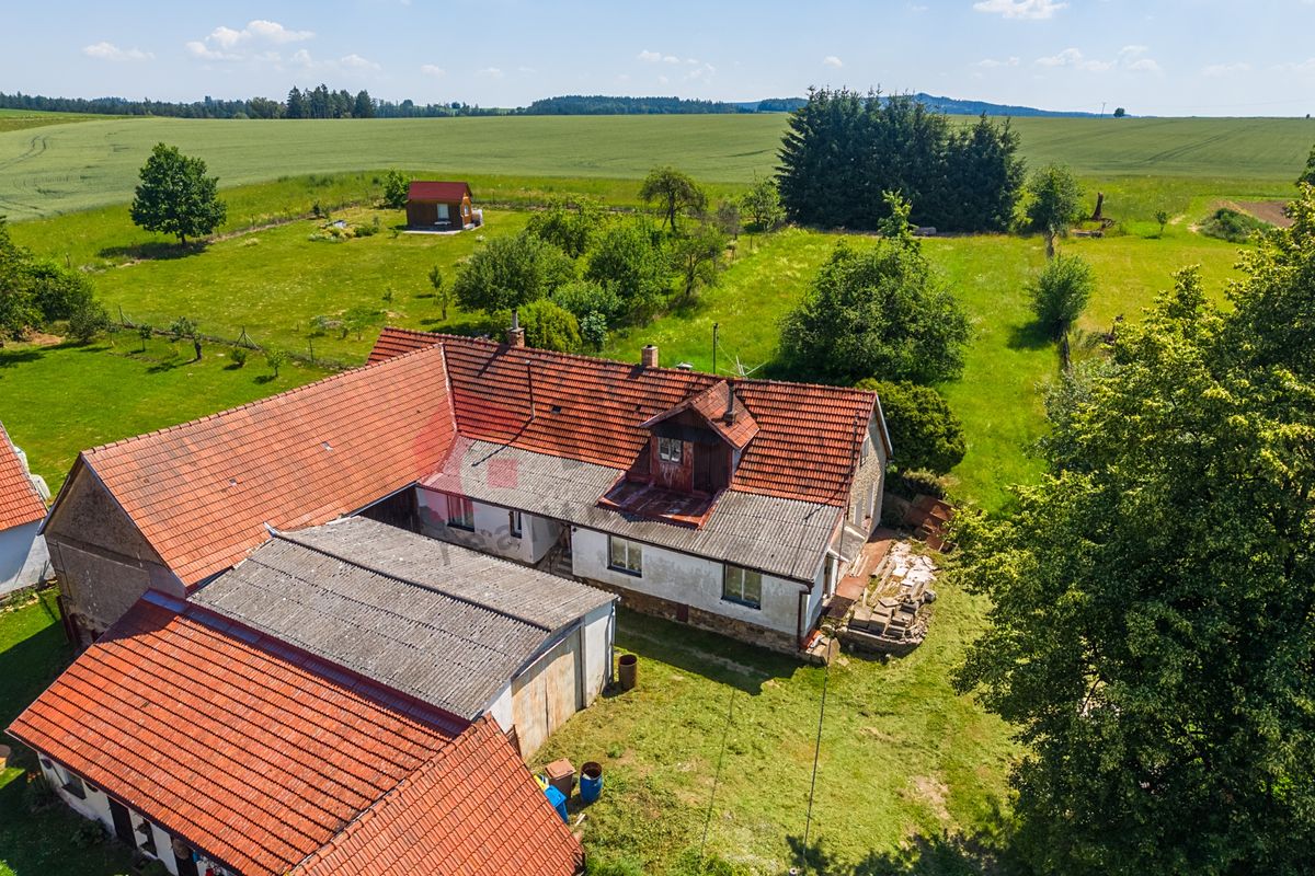 Prodej zemědělské usedlosti 301 m², pozemek 2130 m² – fotografie 2
