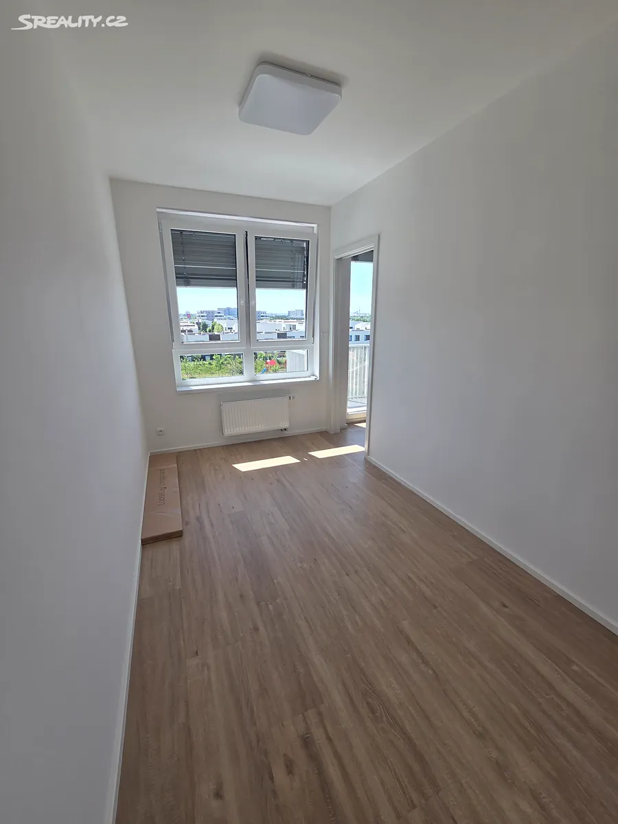 Pronájem bytu 2+kk 40 m² – pohled 6
