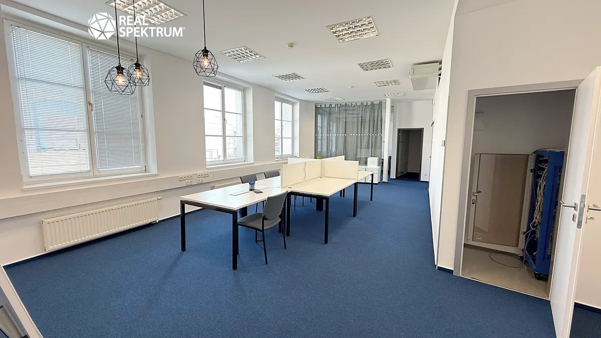 Pronájem kanceláře 149 m²