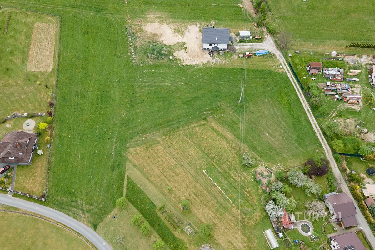 Prodej stavebního pozemku 1266 m² – fotografie 3