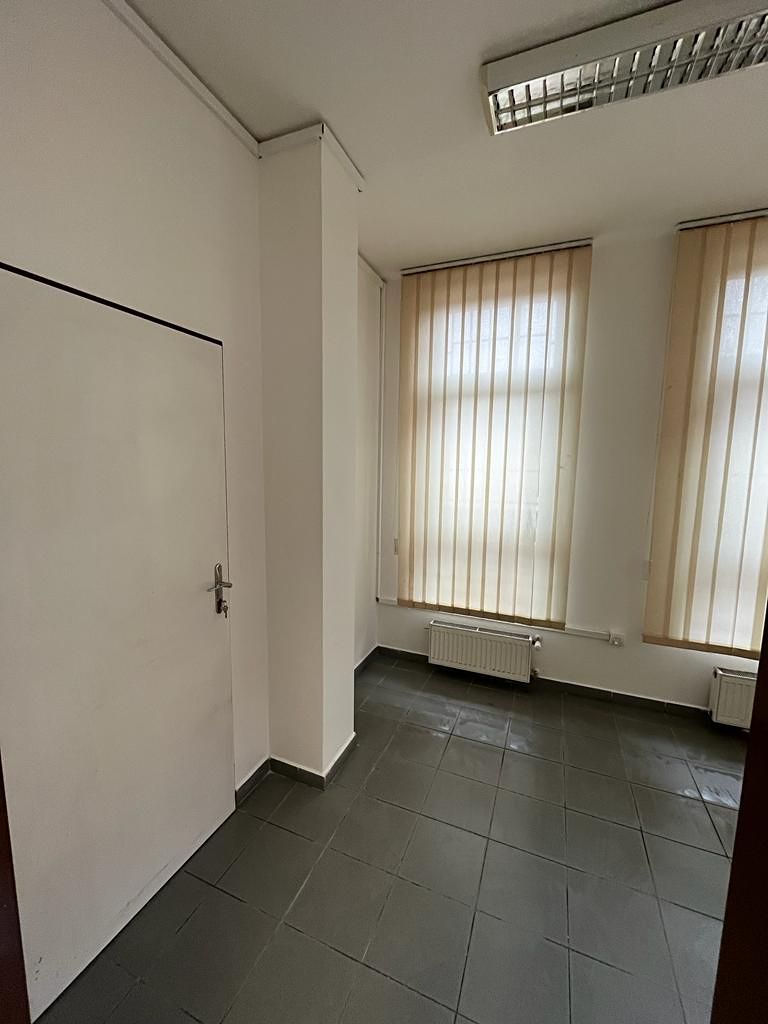 Pronájem obchodního prostoru 54 m² – fotografie 2
