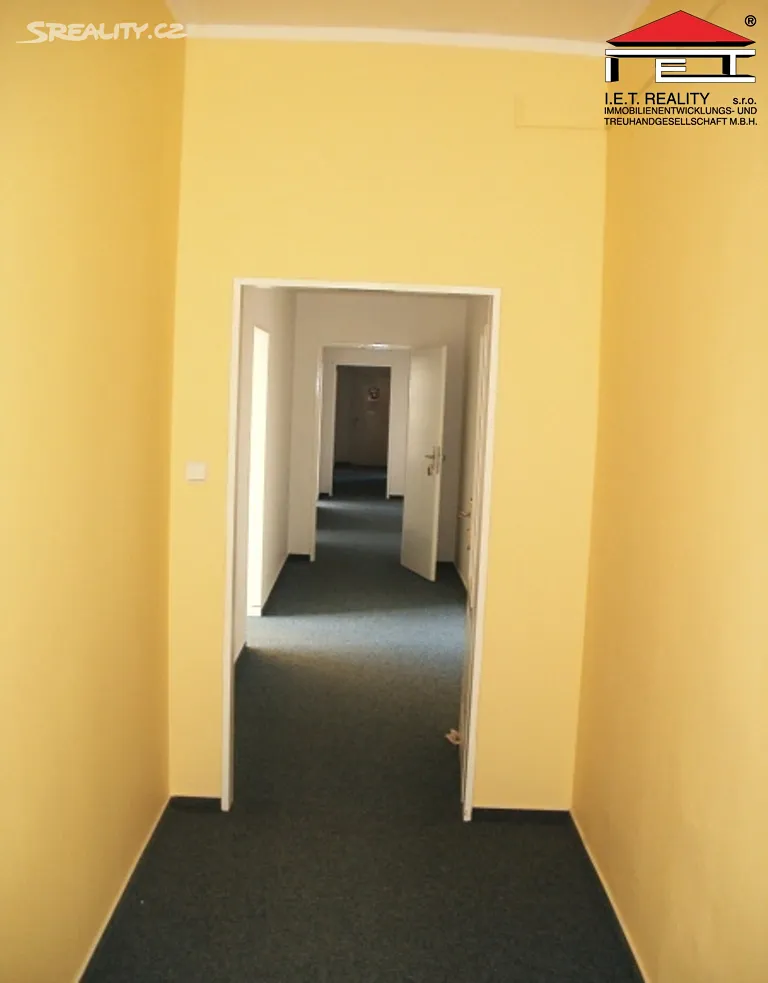 Pronájem kanceláře 13 m² – pohled 3