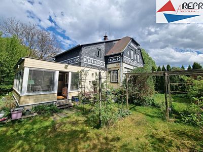 Prodej rodinného domu 200 m², pozemek 1000 m²