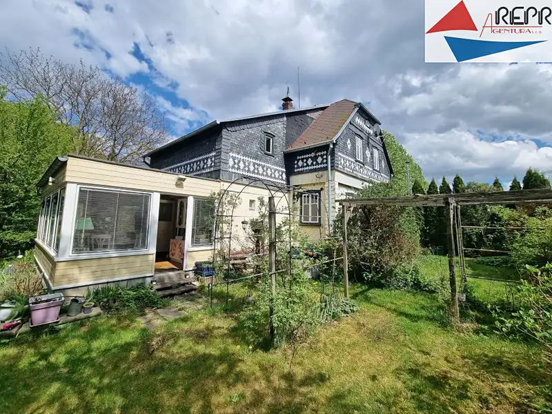 Prodej rodinného domu 200 m², pozemek 1000 m², Jiříkov – náhled fotky 1
