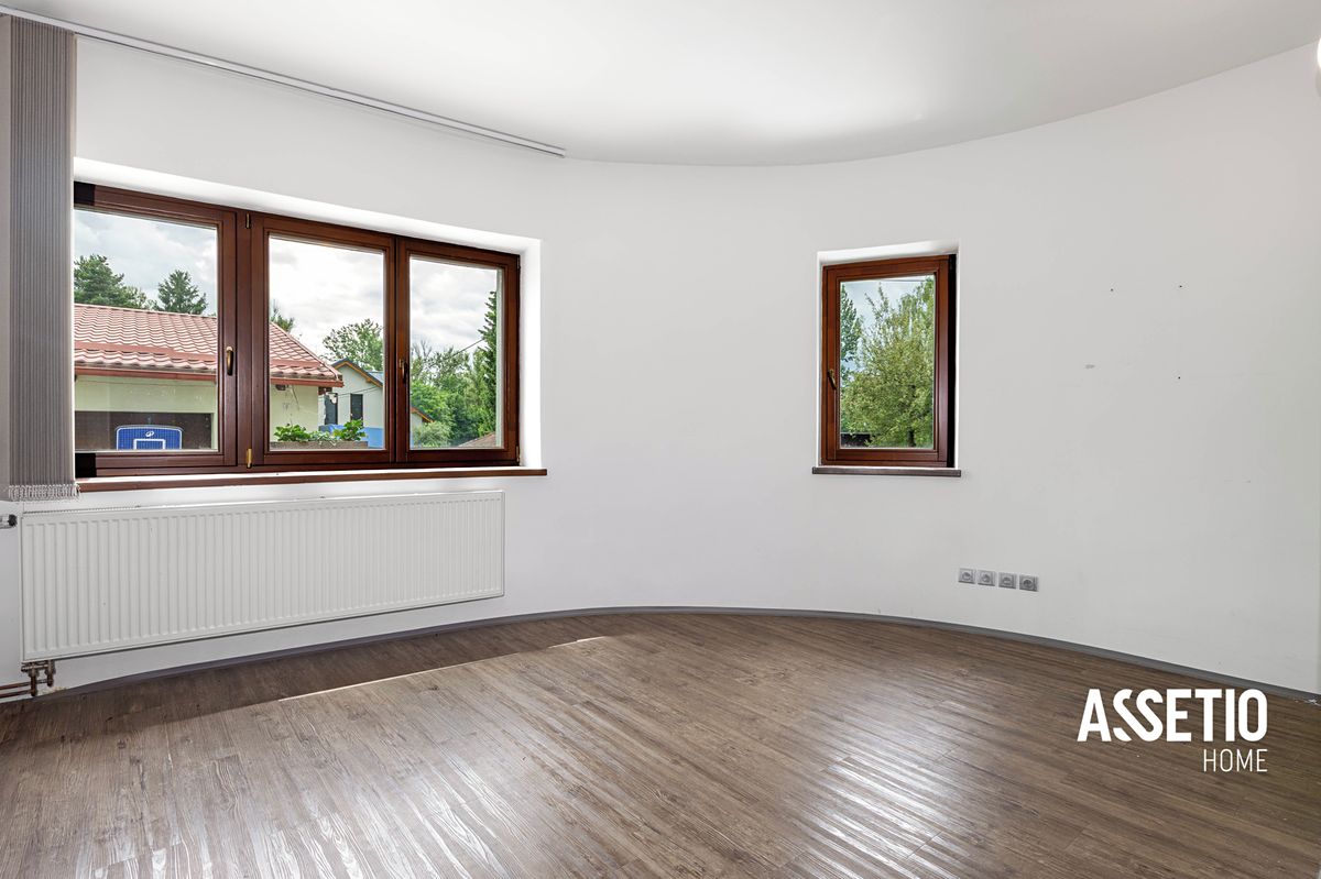 Pronájem obchodního prostoru 61 m² – fotografie 3