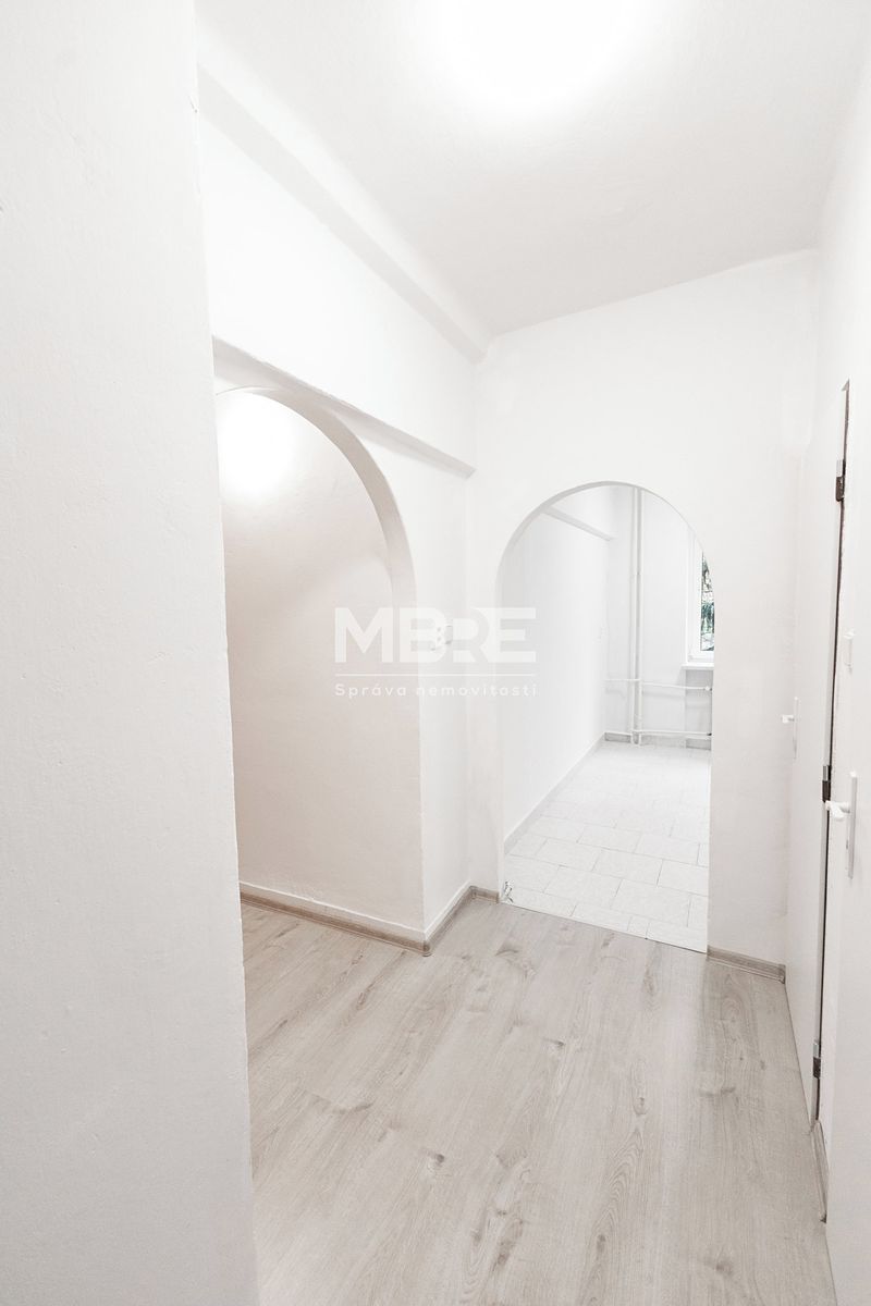 Pronájem bytu 2+1 60 m² – fotografie 2