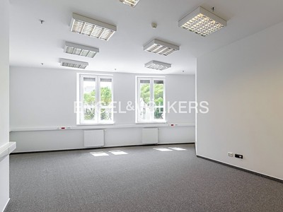 Pronájem komerčního prostoru, 34 m² (2 z 12)