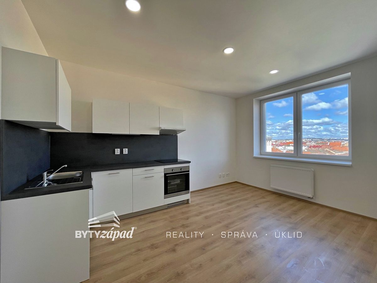 Pronájem bytu 2+kk 43 m²