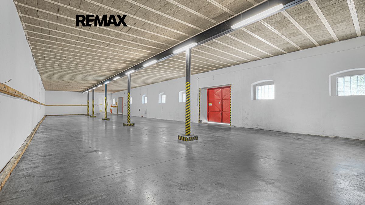 Pronájem komerční nemovitosti 1500 m² – fotografie 2