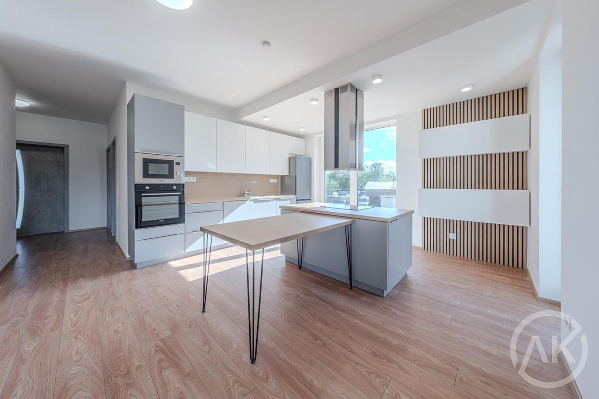 Pronájem bytu 3+kk 86 m² – fotografie 5