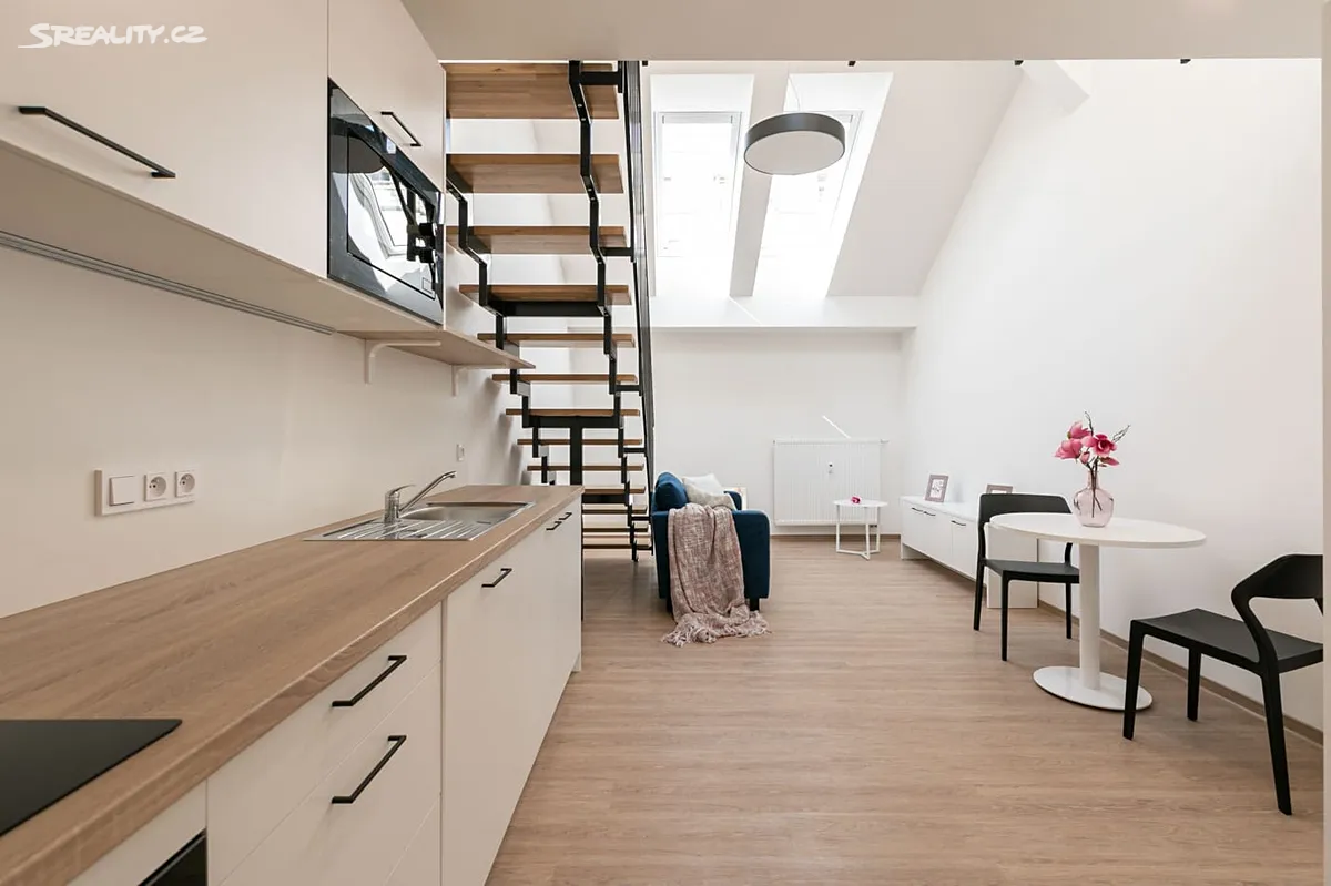 Pronájem bytu 1+kk 36 m², Brno