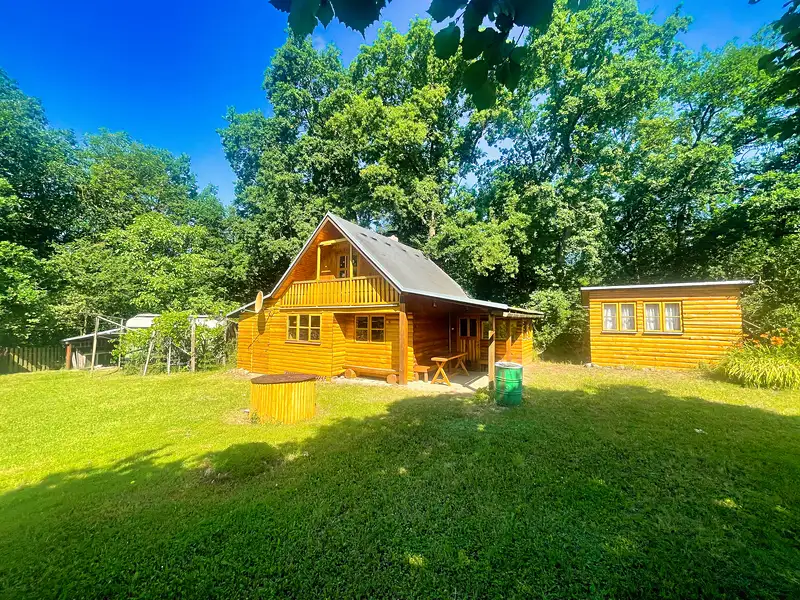 Prodej chaty 74 m², pozemek 1021 m², Kostelec nad Vltavou – náhled fotky 1