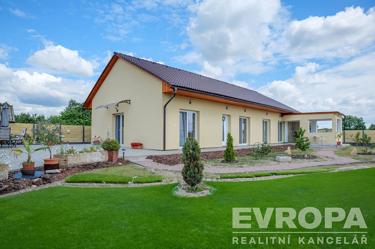 Prodej rodinného domu 123 m², pozemek 1454 m²