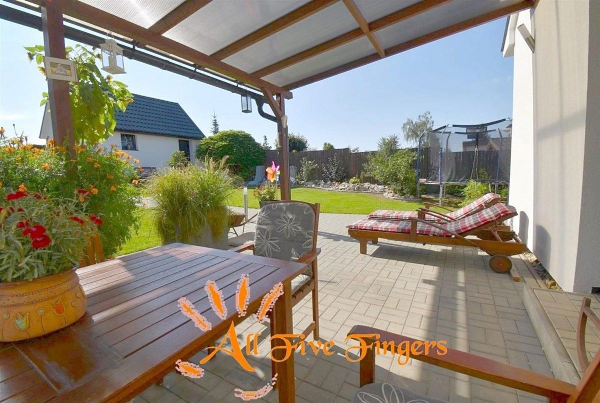 Prodej rodinného domu 135 m², pozemek 769 m² – fotografie 3