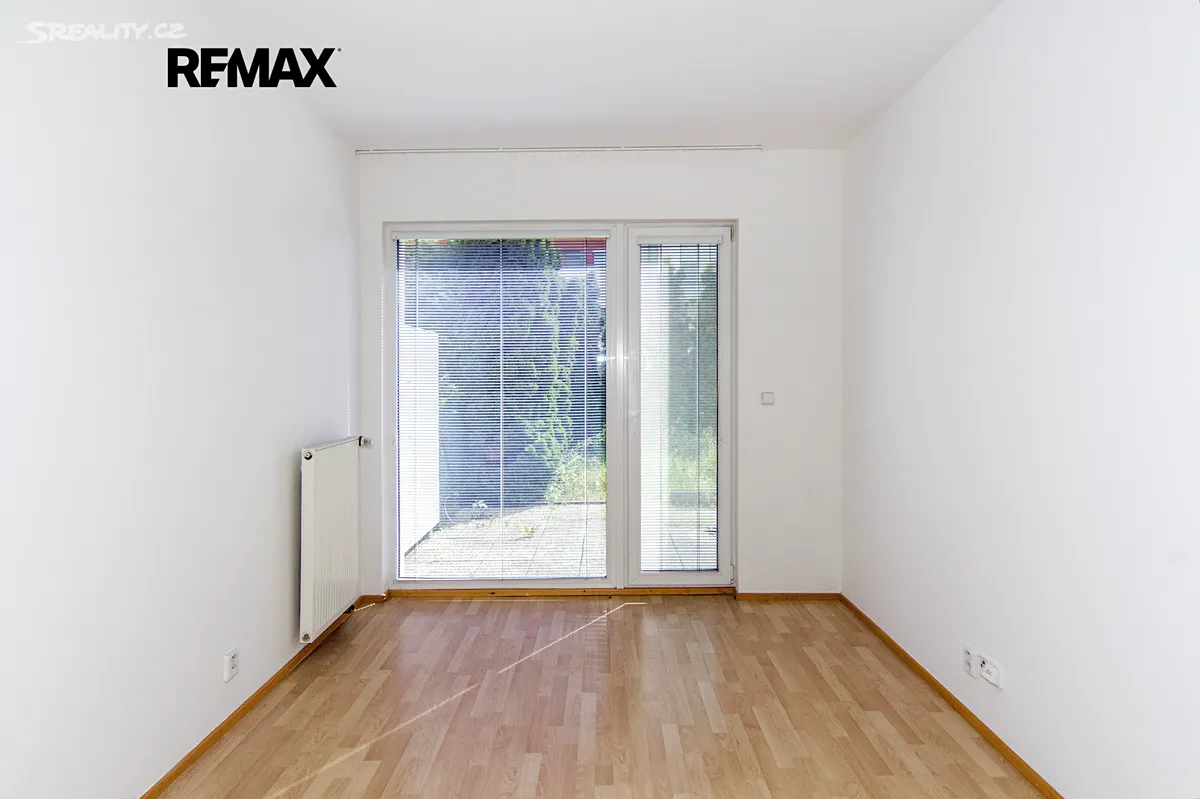 Pronájem bytu 2+kk 52 m² – pohled 6