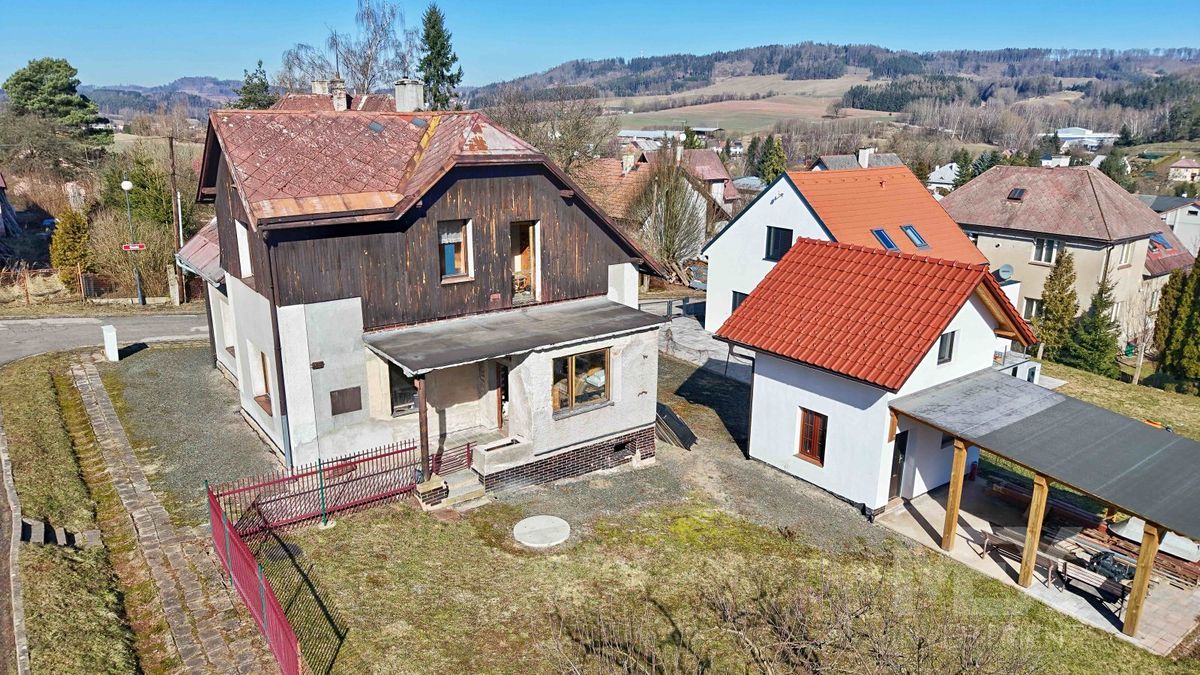 Prodej rodinného domu 137 m², pozemek 746 m²