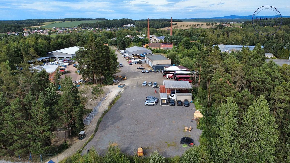 Pronájem komerčního pozemku 900 m² – fotografie 3