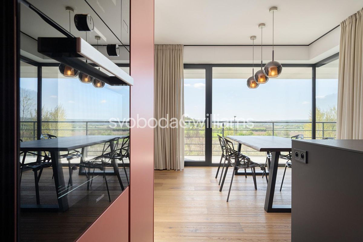 Prodej rodinného domu 195 m², pozemek 933 m² – fotografie 3