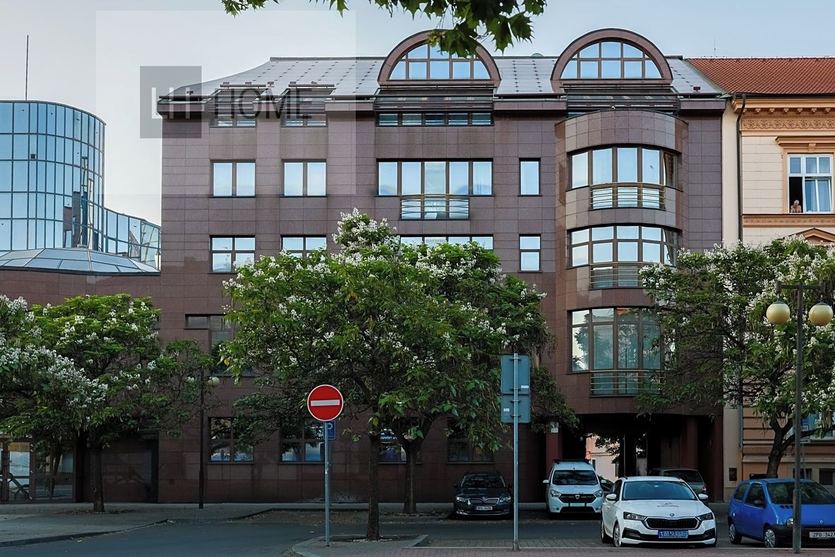 Prodej obchodního prostoru 1000 m² – fotografie 3