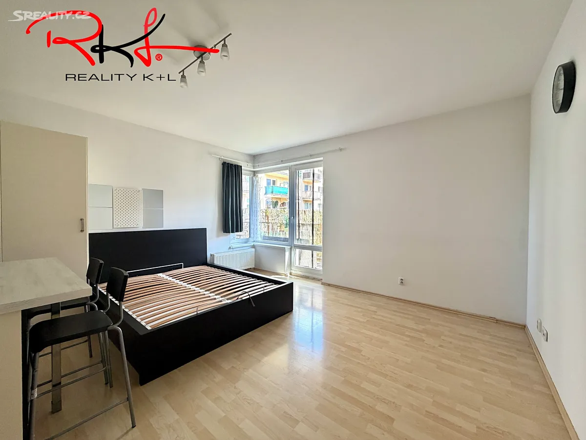 Pronájem bytu 1+kk 31 m² – pohled 4