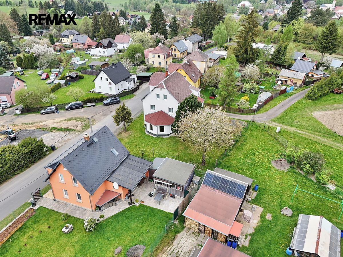 Prodej rodinného domu 280 m², pozemek 649 m² – fotografie 3