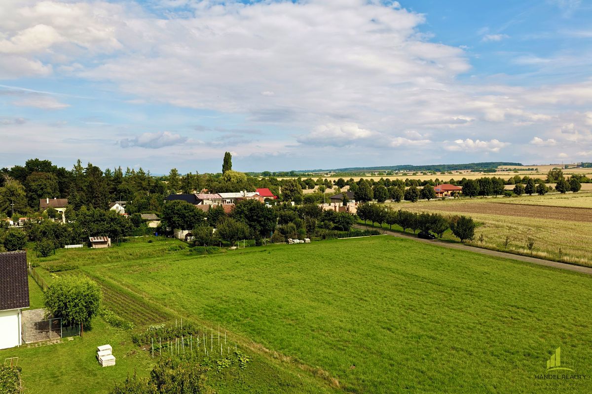 Prodej stavebního pozemku 1212 m² – fotografie 2