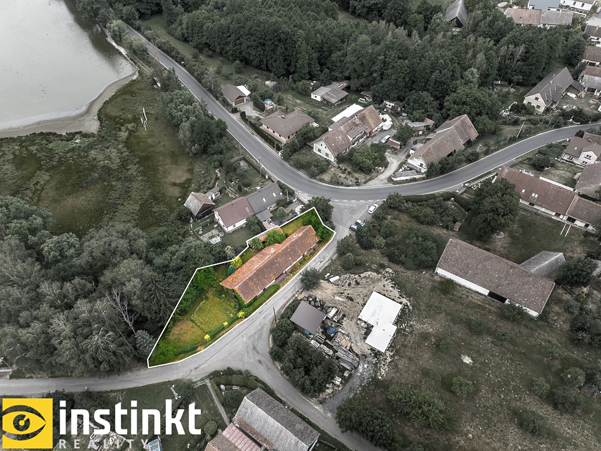 Prodej rodinného domu 80 m², pozemek 596 m² – fotografie 2