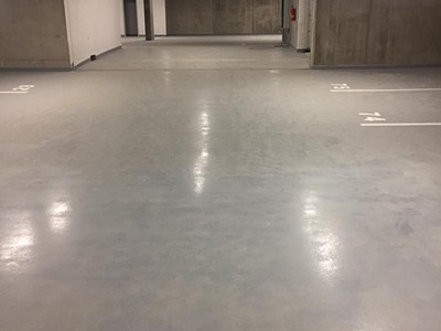 Pronájem garážového stání 14 m²