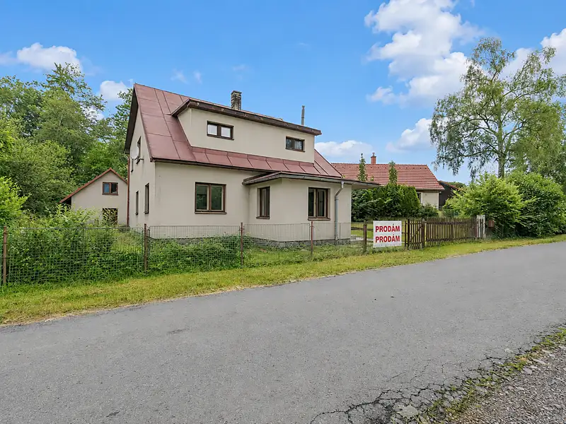 Prodej rodinného domu 190 m², pozemek 888 m², Vysočina – náhled fotky 1