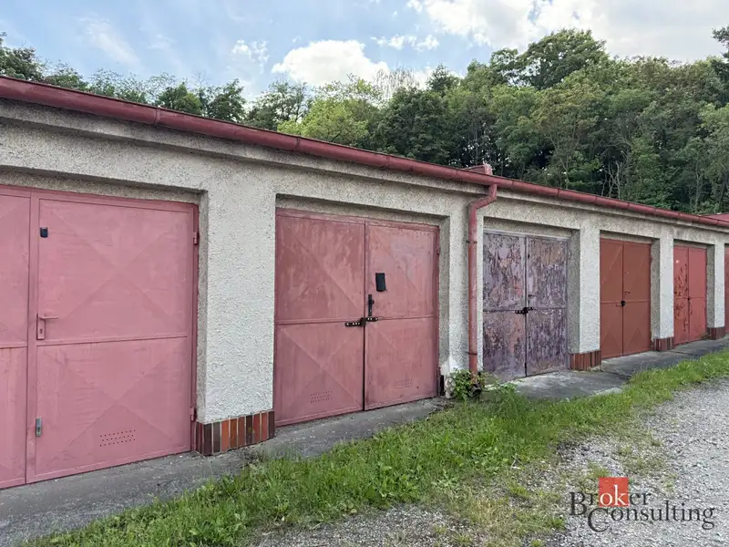 Prodej garáže 18 m², Plzeň – náhled fotky 1