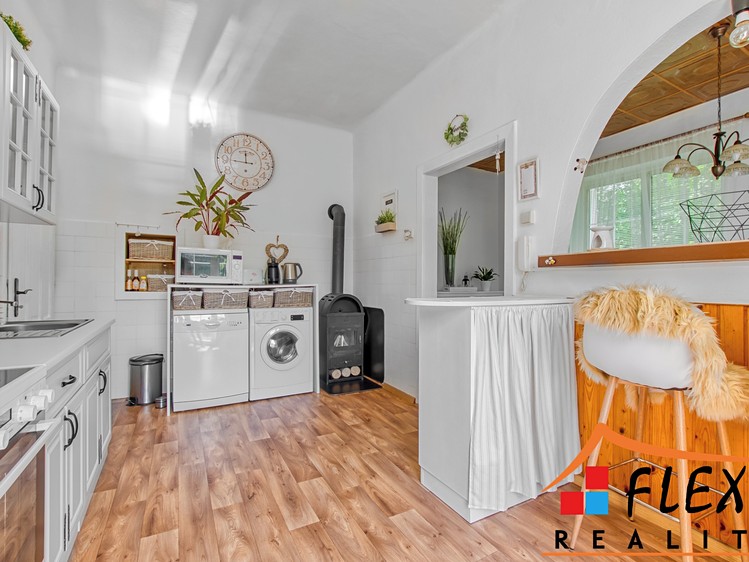 Prodej domu, 241 m² (9 z 32)