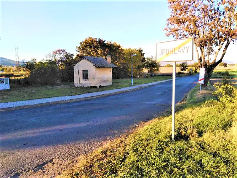 Prodej stavebního pozemku 1074 m², Úpohlavy – náhled fotky 1