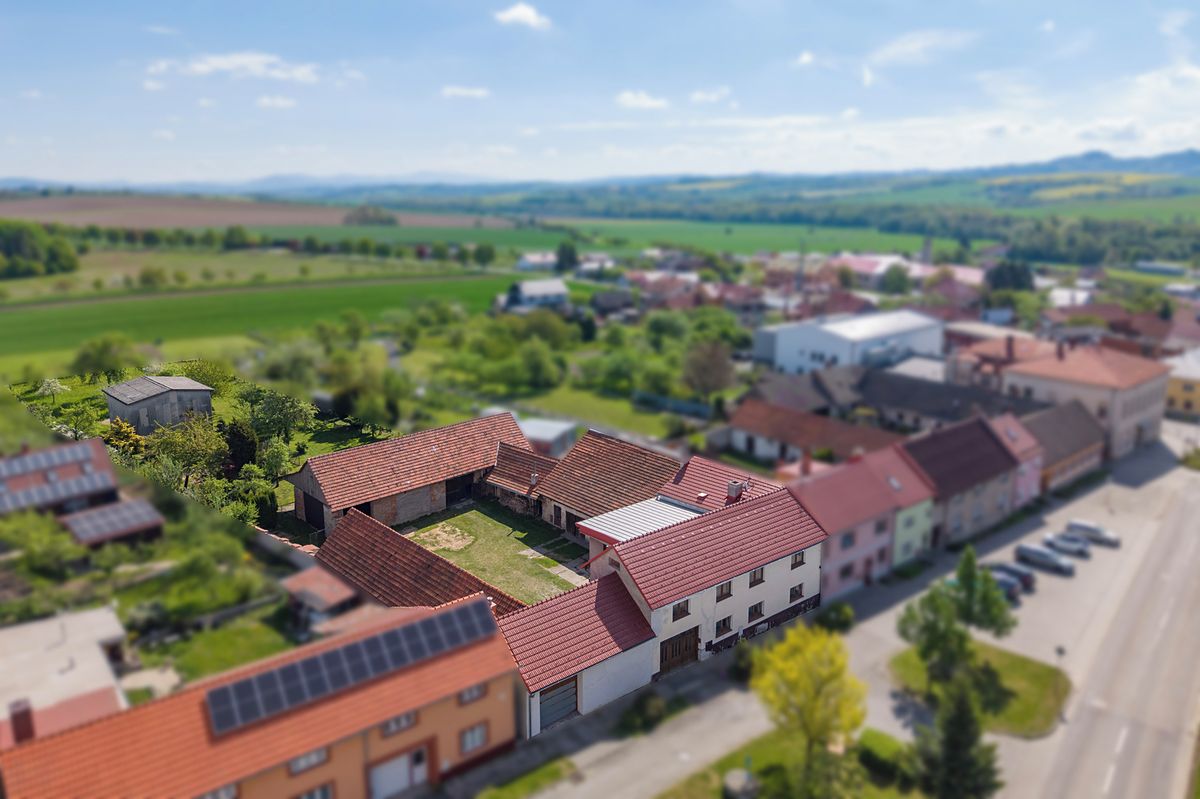 Prodej rodinného domu 158 m², pozemek 3588 m² – fotografie 2