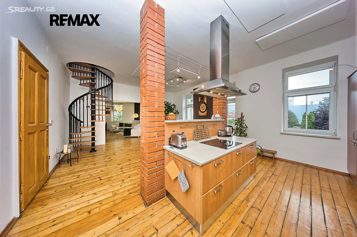 Prodej bytu 5+1 189 m², Olomouc