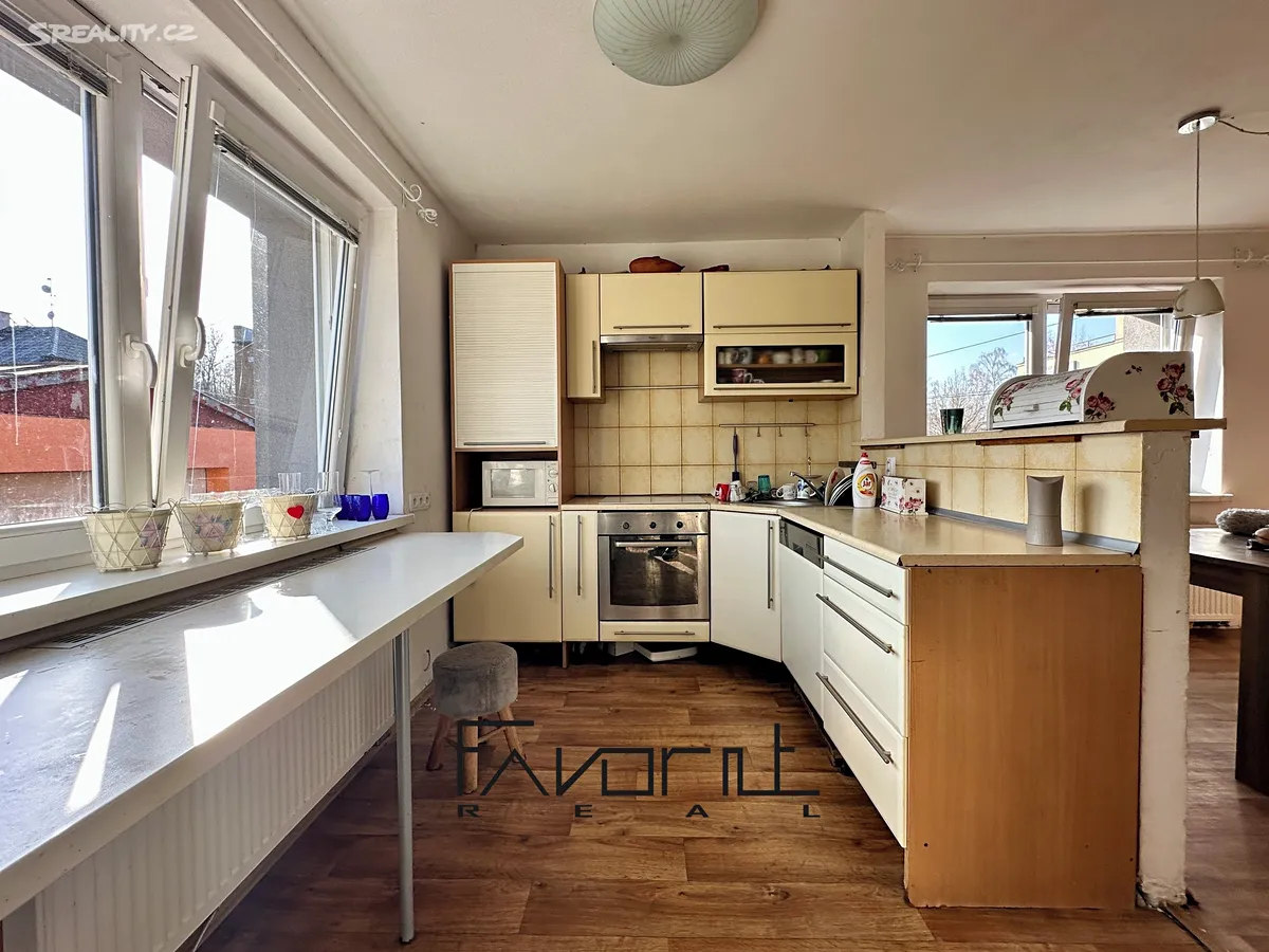 Prodej rodinného domu 178 m², pozemek 529 m² – pohled 5
