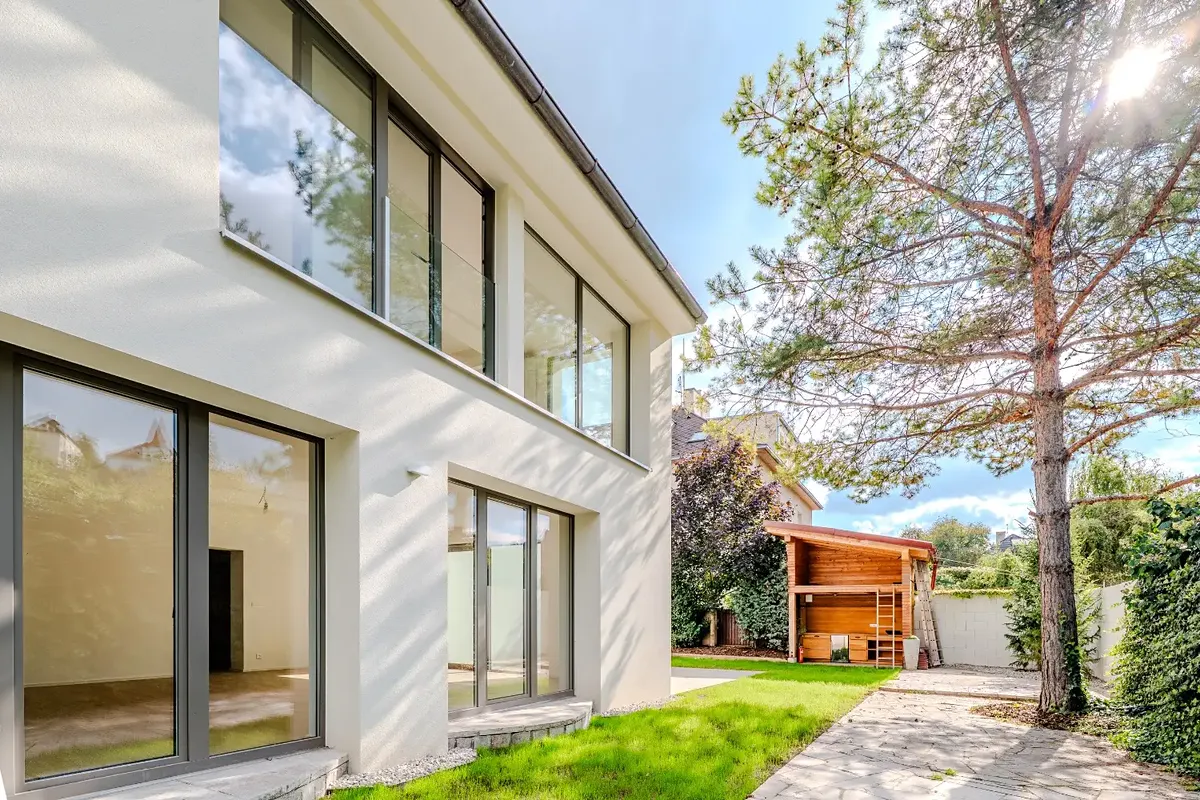 Prodej vily 334 m², pozemek 518 m²