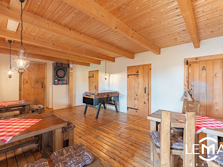 Комерційне приміщення на продаж, 300 м² (21 з 36)
