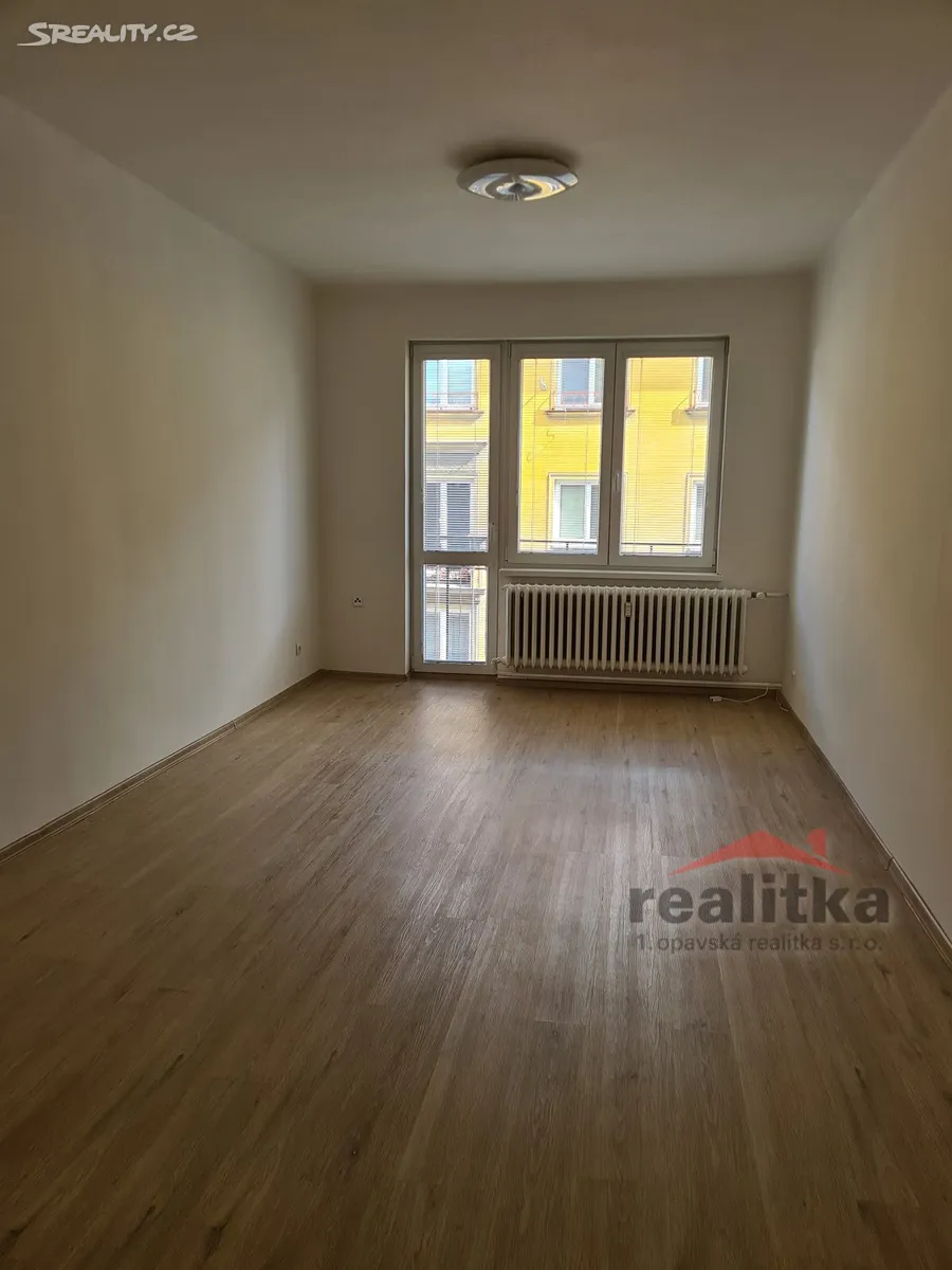 Pronájem bytu 2+1 56 m² – pohled 4