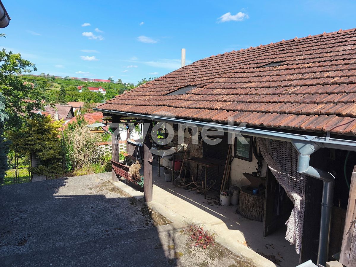 Prodej rodinného domu 90 m², pozemek 593 m² – fotografie 2