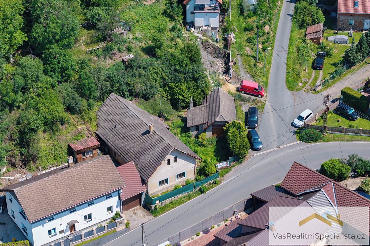 Prodej rodinného domu 80 m², pozemek 1111 m² – fotografie 2