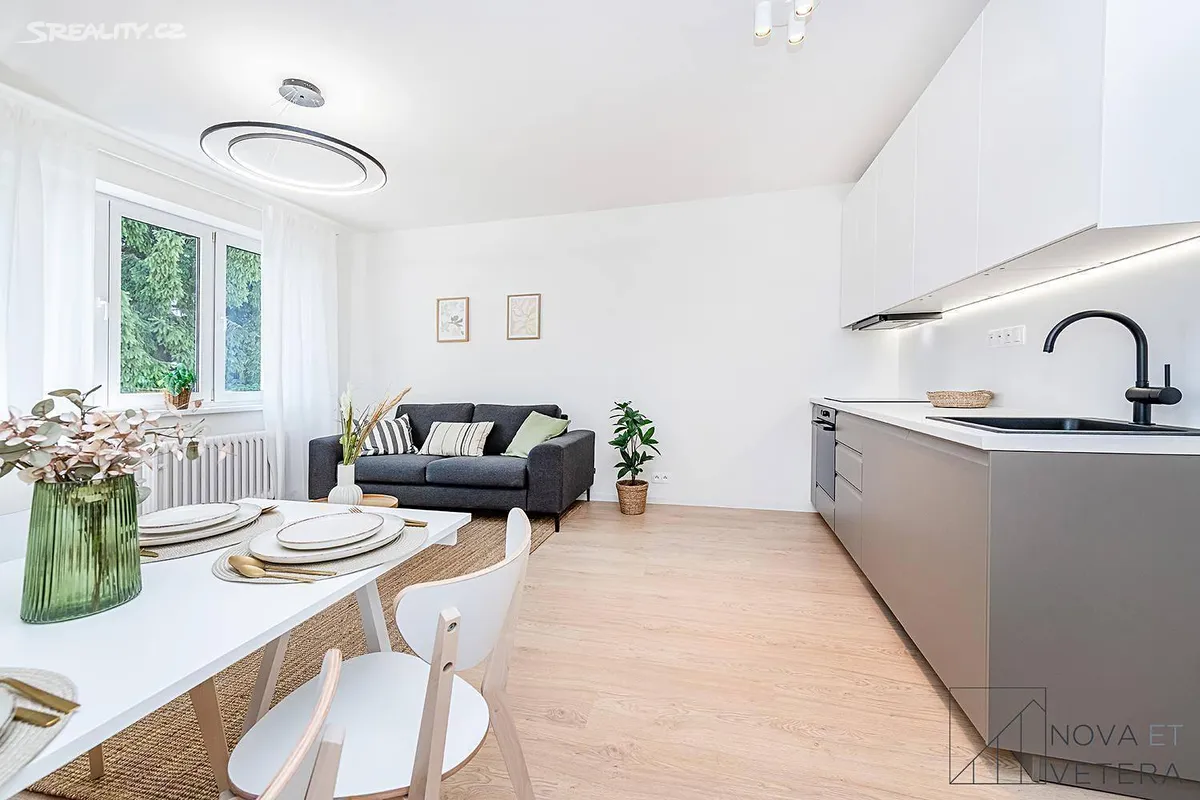 Prodej bytu 3+kk 74 m² – pohled 6