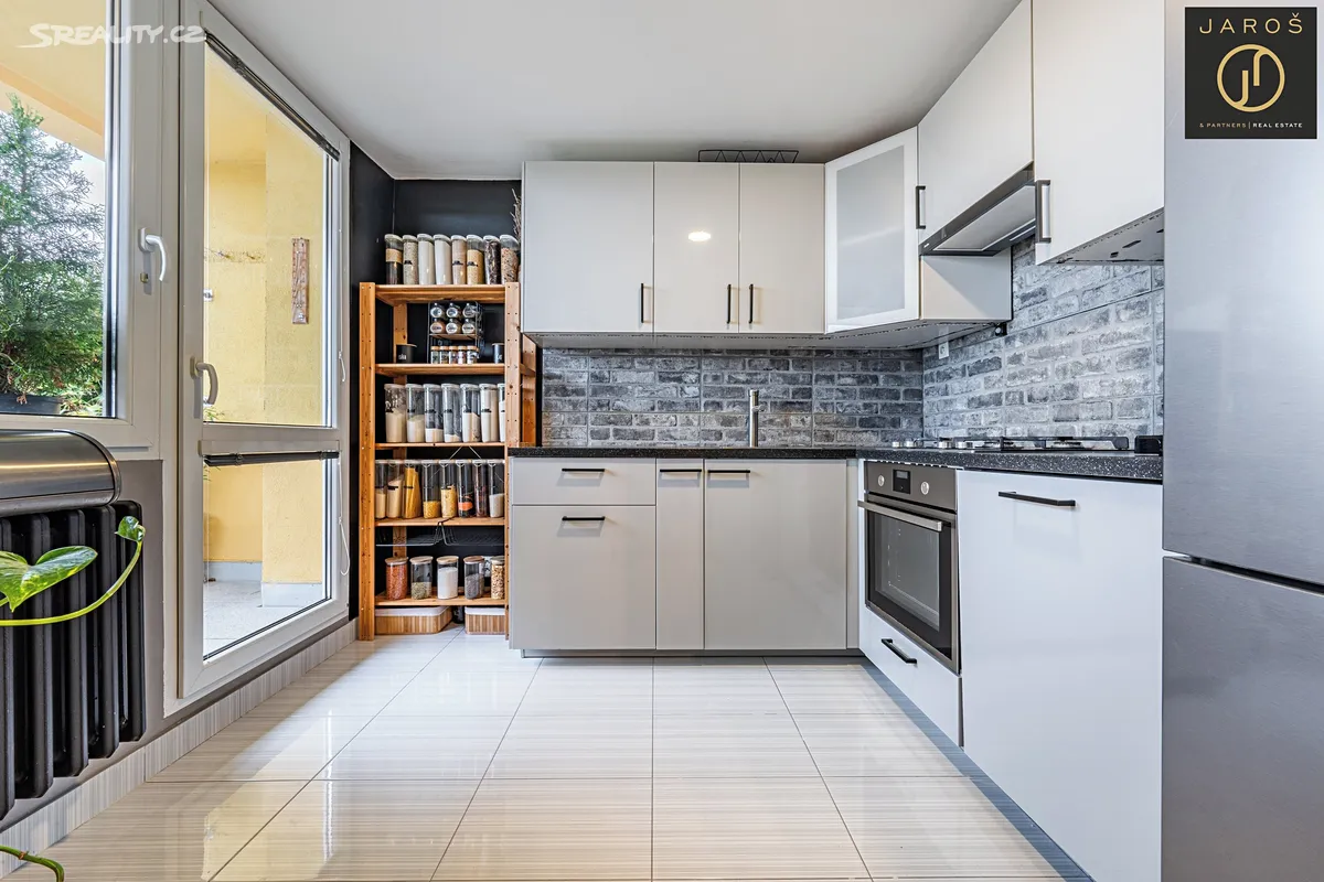 Prodej bytu 3+1 68 m², Kladno
