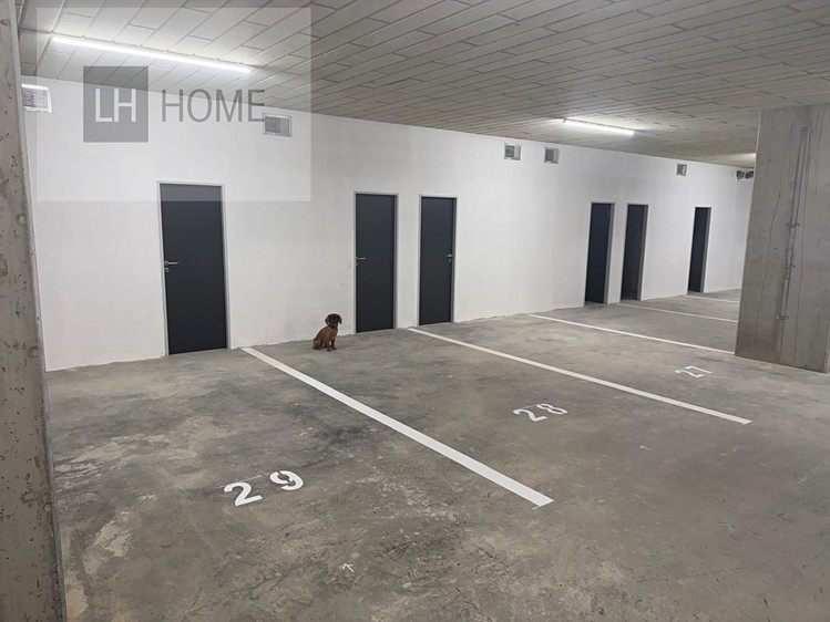 Prodej nemovitosti, 17 m² (1 z 8)