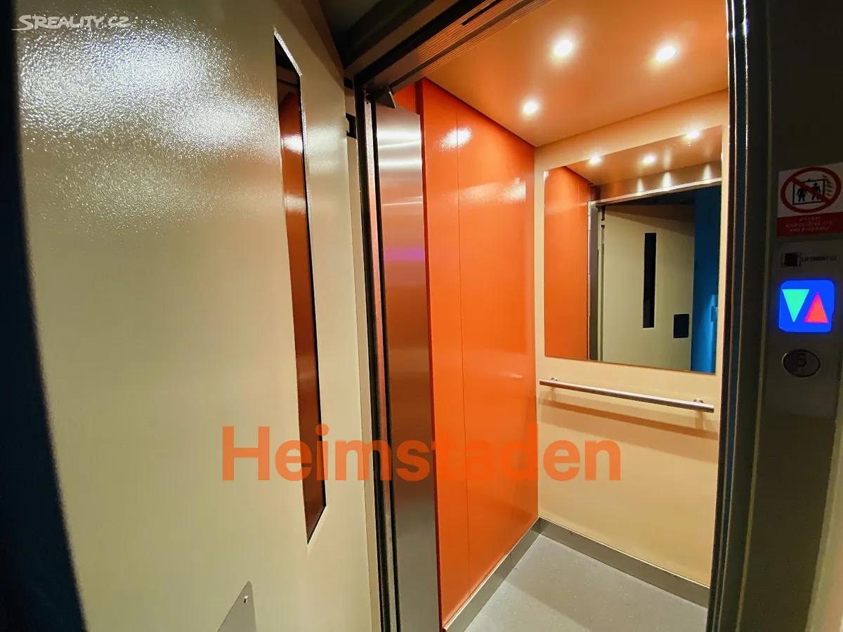 Pronájem bytu 2+1 54 m² – pohled 6