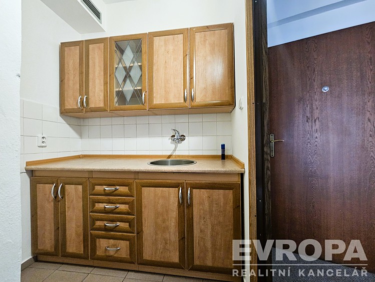 Gewerbefläche zur Miete, 160 m² (9 von 13)