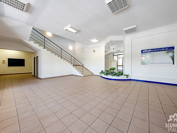 Комерційне приміщення в оренду, 8 000 м² (34 з 41)