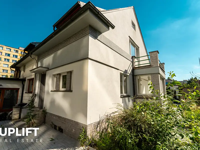Prodej rodinného domu 200 m², pozemek 253 m², Praha – náhled fotky 2
